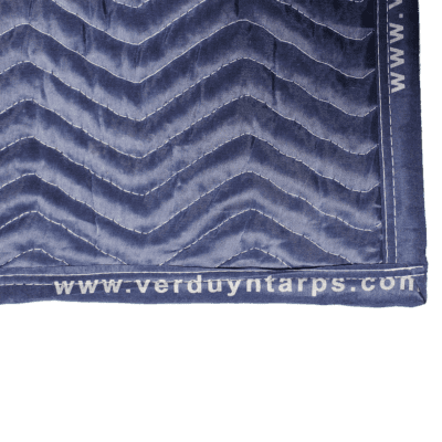 Détail d’angle de la couverture de déménagement Cemb 1200